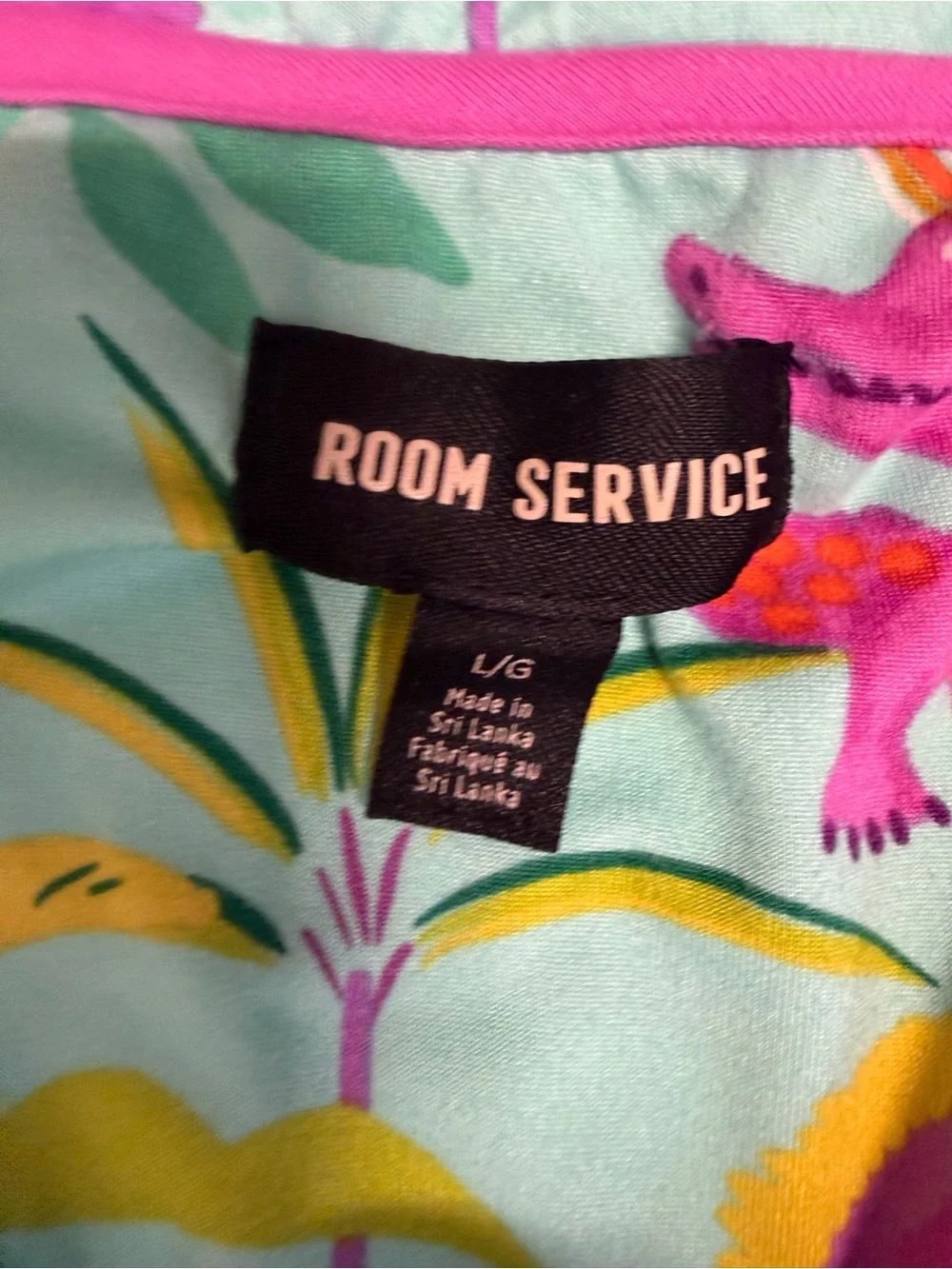 Room Service Women’s Large 2PC Pajama. Set Turquoise Crocodile Cove EUC Cozy - Picture 2 of 9